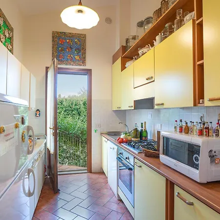 Holiday home Amazing In -pi- With Kitchen Lajatico