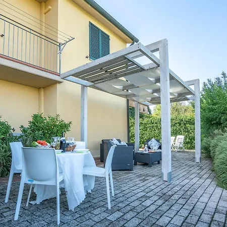 Amazing In -pi- With Kitchen Lajatico